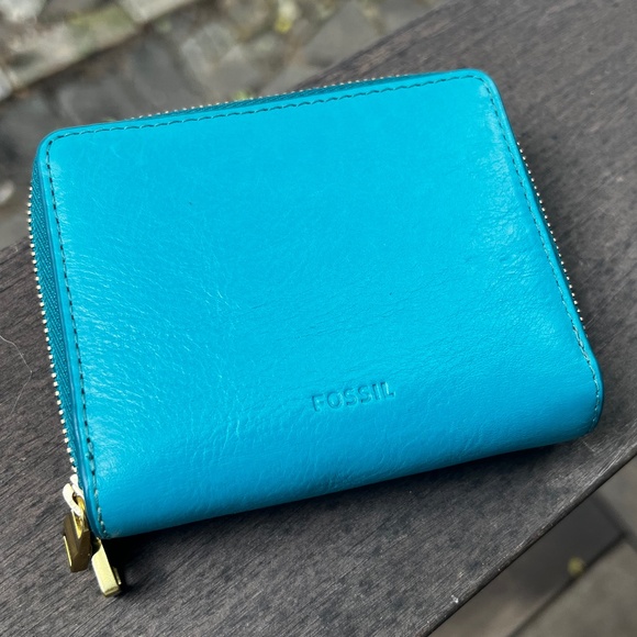 Fossil RFID Mini Multifunction in Peacock Genuine Cow Hide Leather Double Zip - Picture 1 of 11